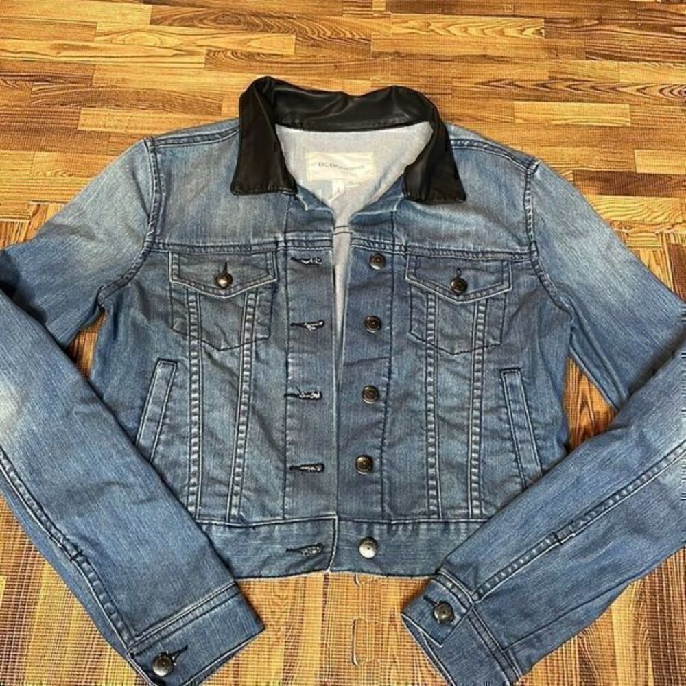 BCBGeneration woman’s demin jean jacket. Size XS.